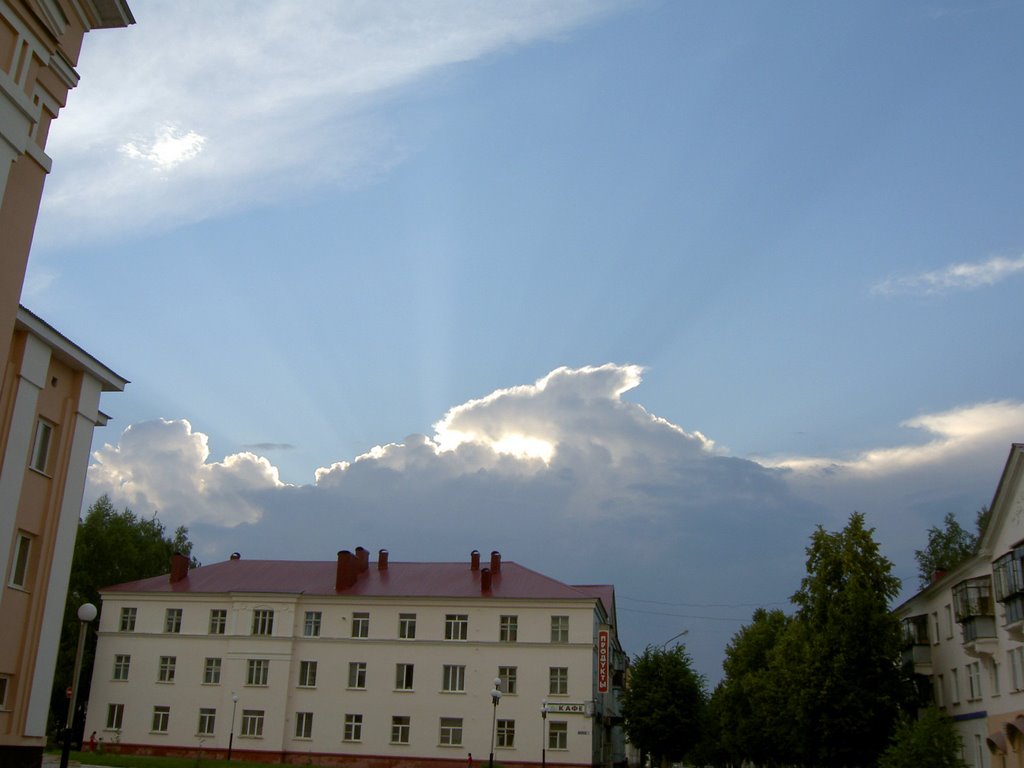 The centre of Bavly before summer thunderstorm, Бавлы
