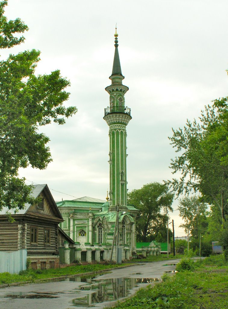 Azimovs mosque, Брежнев