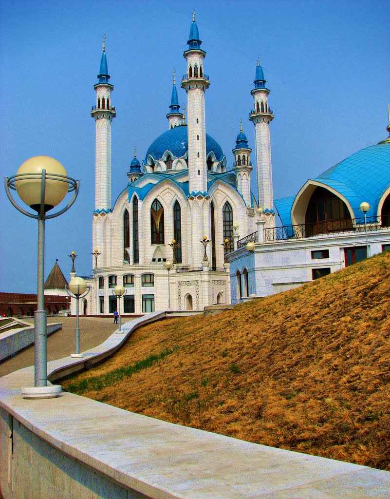 Memories: Summer 2010, mosque Kol-Sharif in Kazan, Брежнев