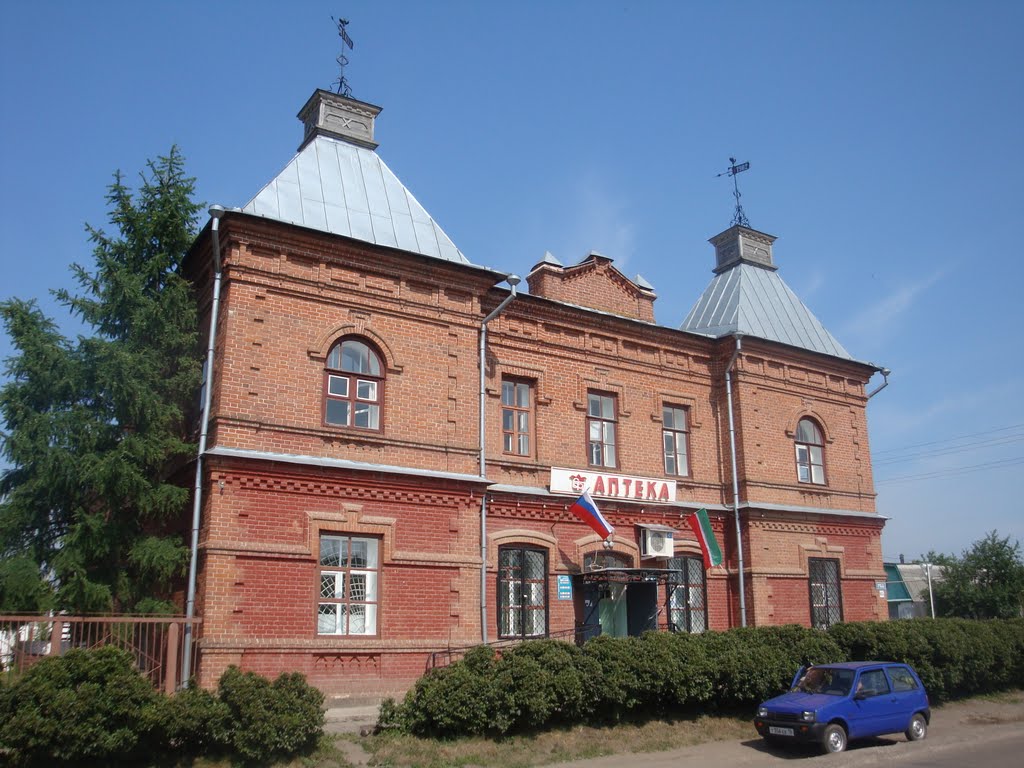 Буинск. Центральная аптека (здание начала ХХ века), Буинск