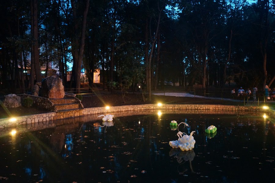 Новый пруд в Александровском парке вечером, Елабуга