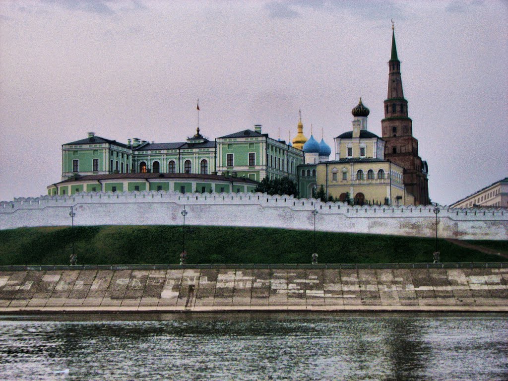 Kazans Kremlin early in the morning, Казань