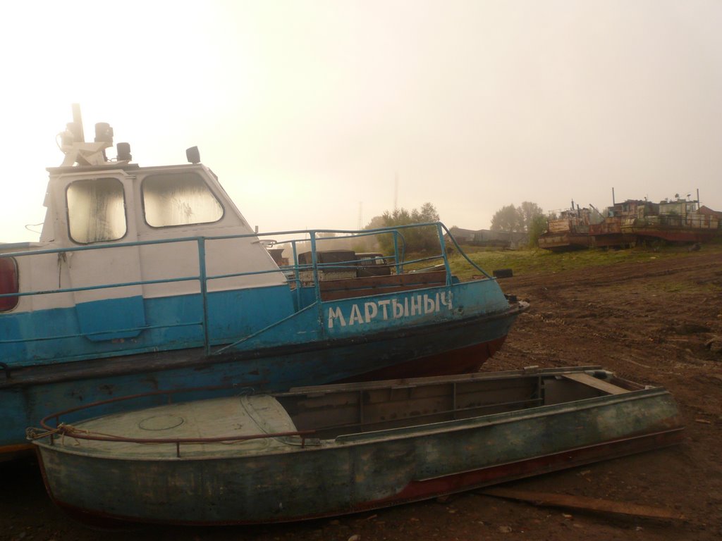 Martinich boat in Parabel, Парабель