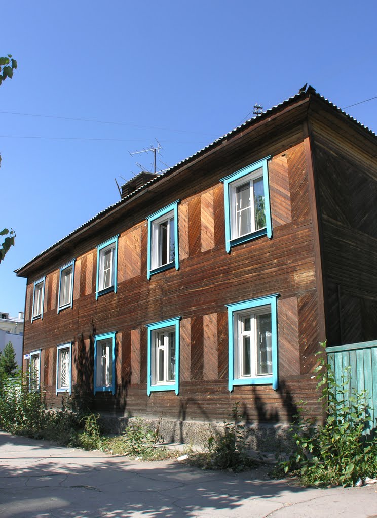 Wooden house on Kochetova street, Кызыл