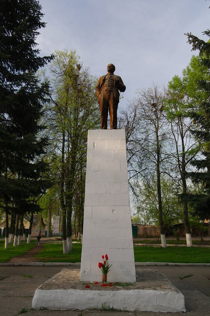 Памятник Ленину, Белев