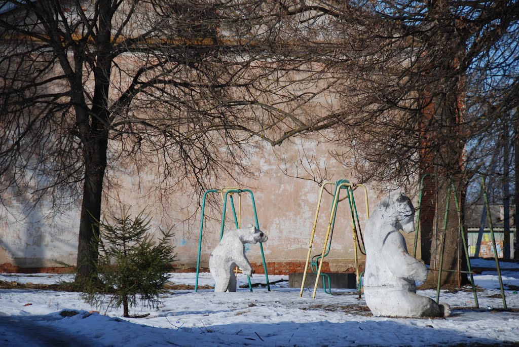 Детская площадка в районном городе Одоев., Одоев