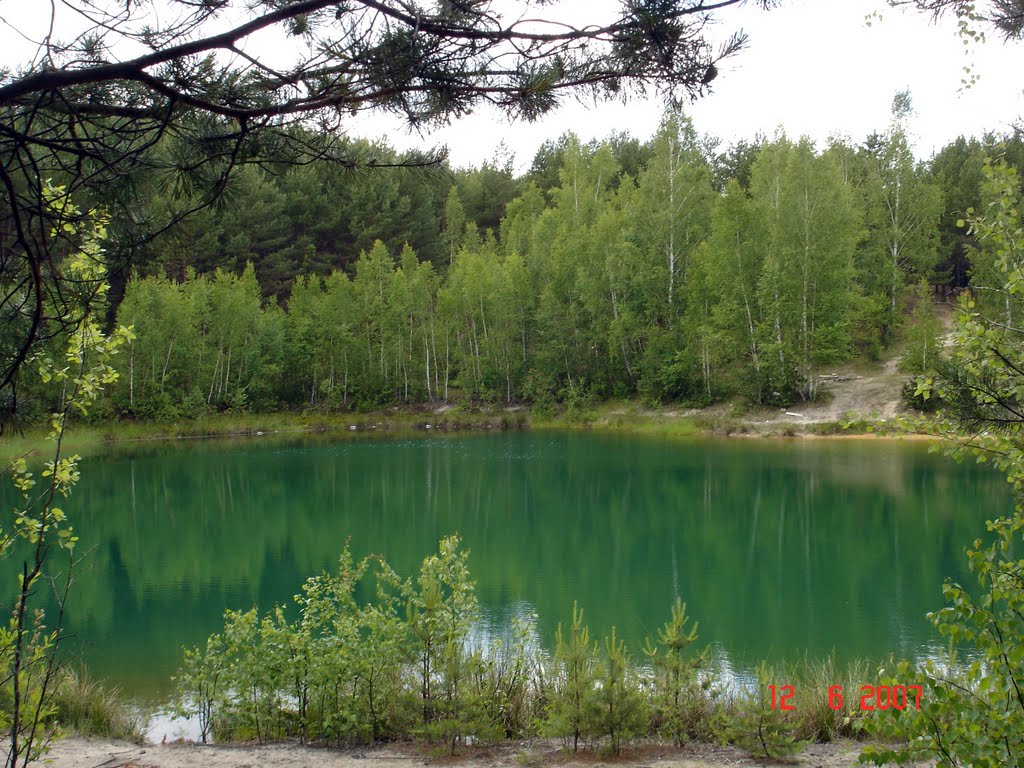 Озеро недалеко от г.Суворов, Суворов