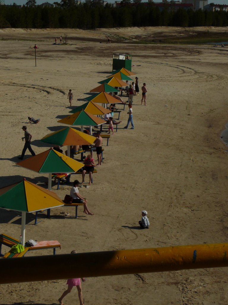 Пляж на гидронамыве (общий план), Когалым