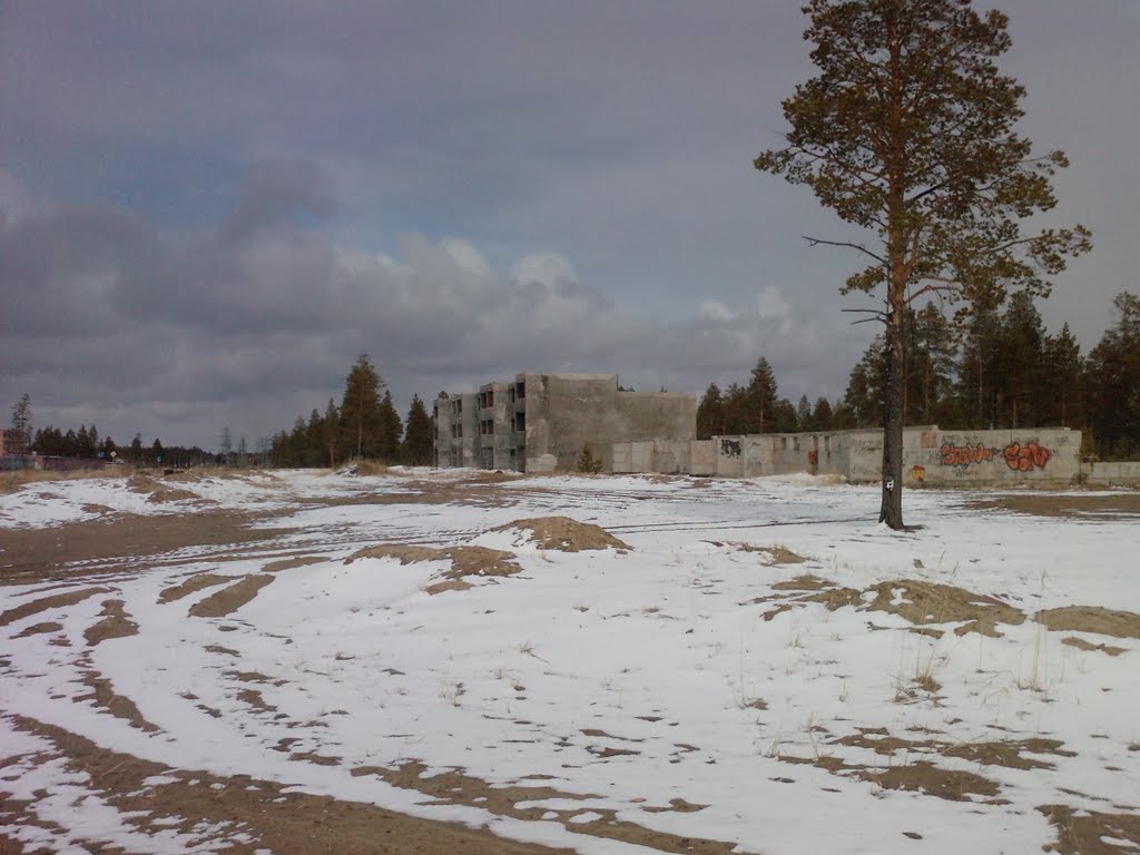 Снег весной и долгострой, Муравленко