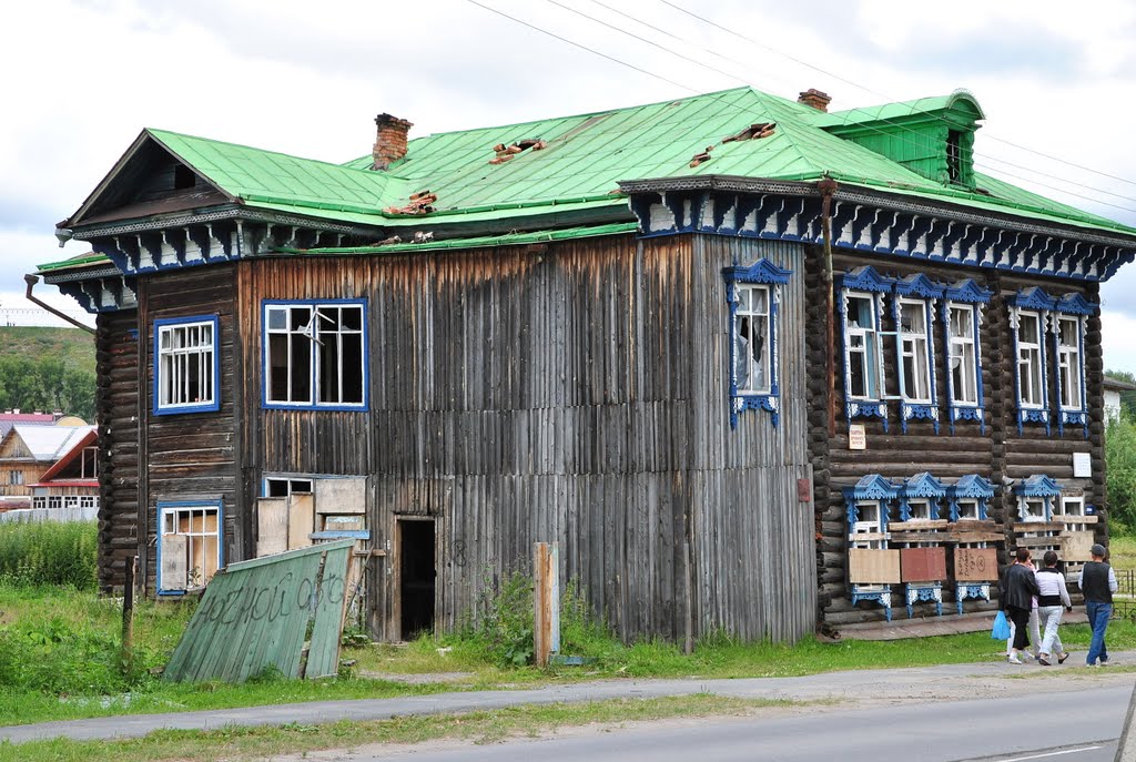 Двухэтажный жилой (был) дом, конец XIX века ~SAG~, Тобольск