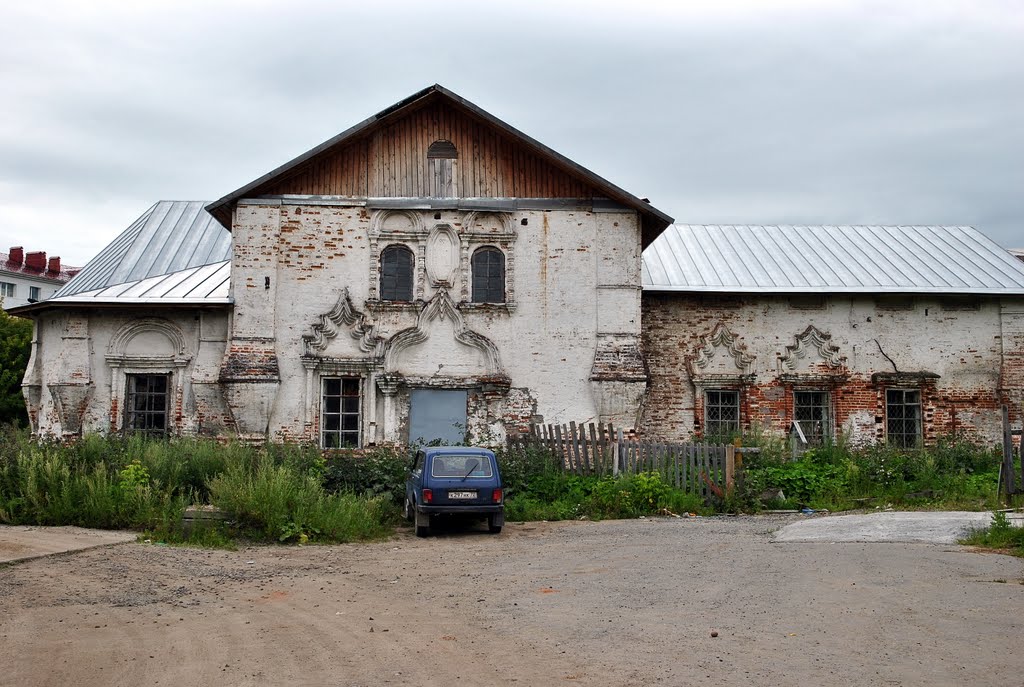 Церковь Спаса Преображения, 1713г., после революции переделана в амбар, Тобольск