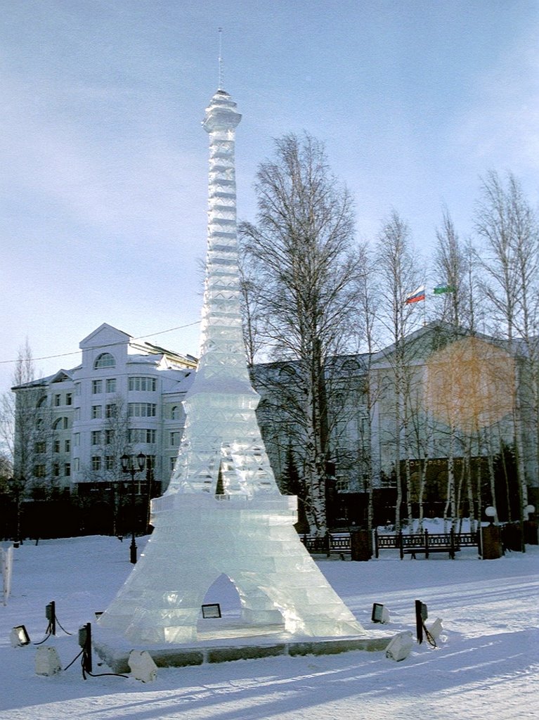 Eiffeltower made of Ice in Hanty Mansijsk, Ханты-Мансийск