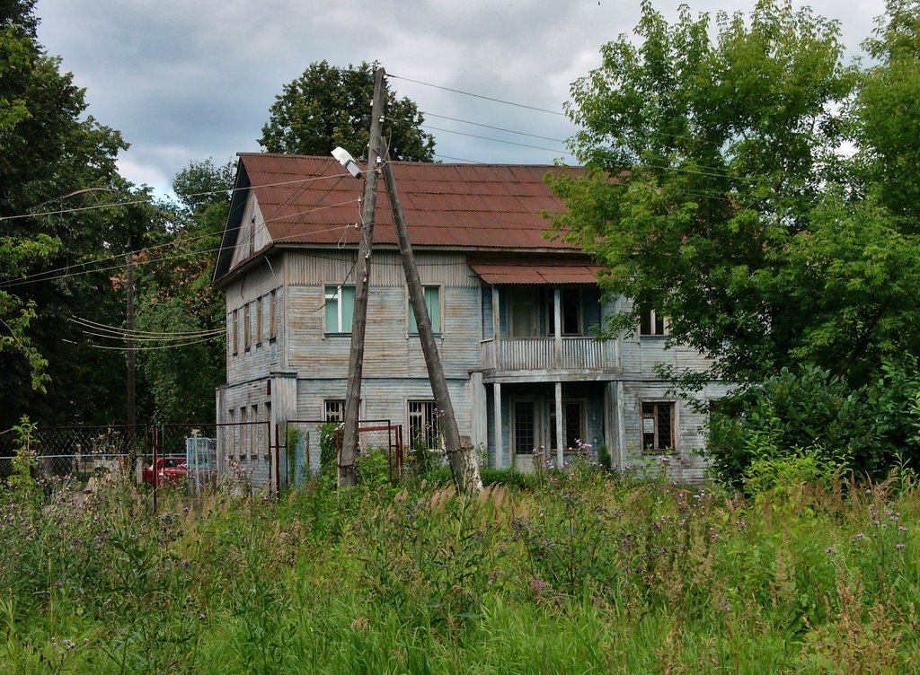 Старый дом в районе ул. к. Маркса, Глазов