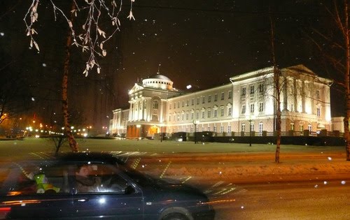 Президентский дворец ночью, Ижевск