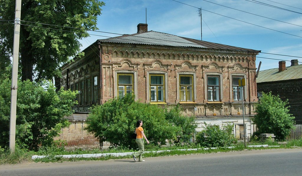 Старинный каменый особняк на ул. Советской, г. Сарапул, Сарапул