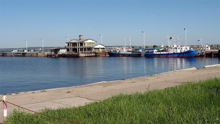 В речном порту, Ульяновск