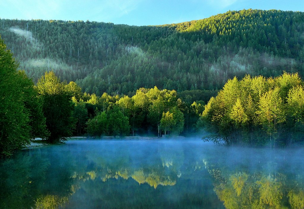 Искуственное озеро около Солнечного, Болонь