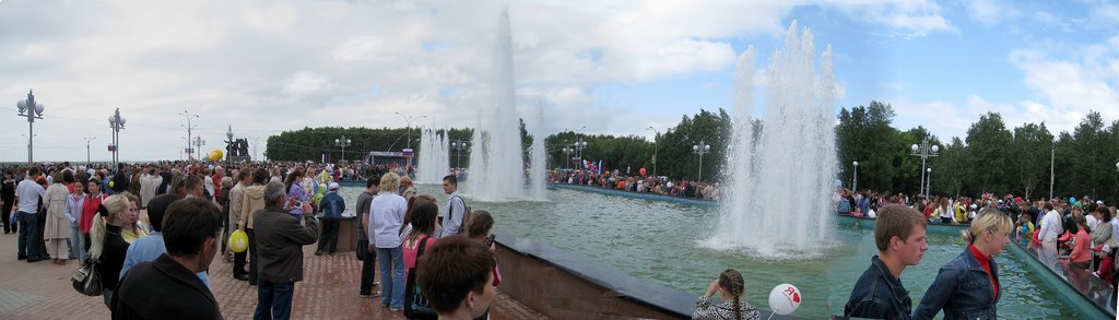 Starting the fountains. 12.06. 2009, Комсомольск-на-Амуре