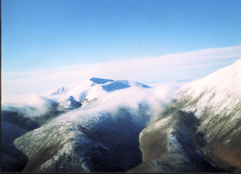 Окрестности горы Сюрдок с высоты вертолётьего полёта, Тугур
