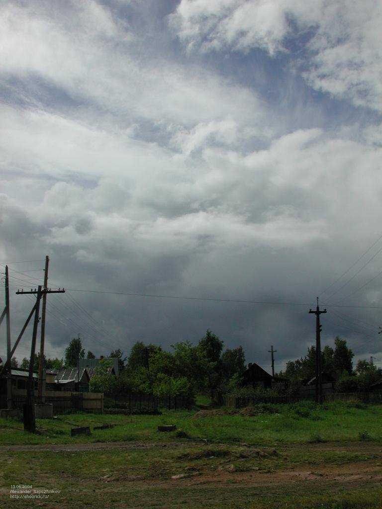 Небо над посёлком Кисегач / Sky over Kisegach, Бреды