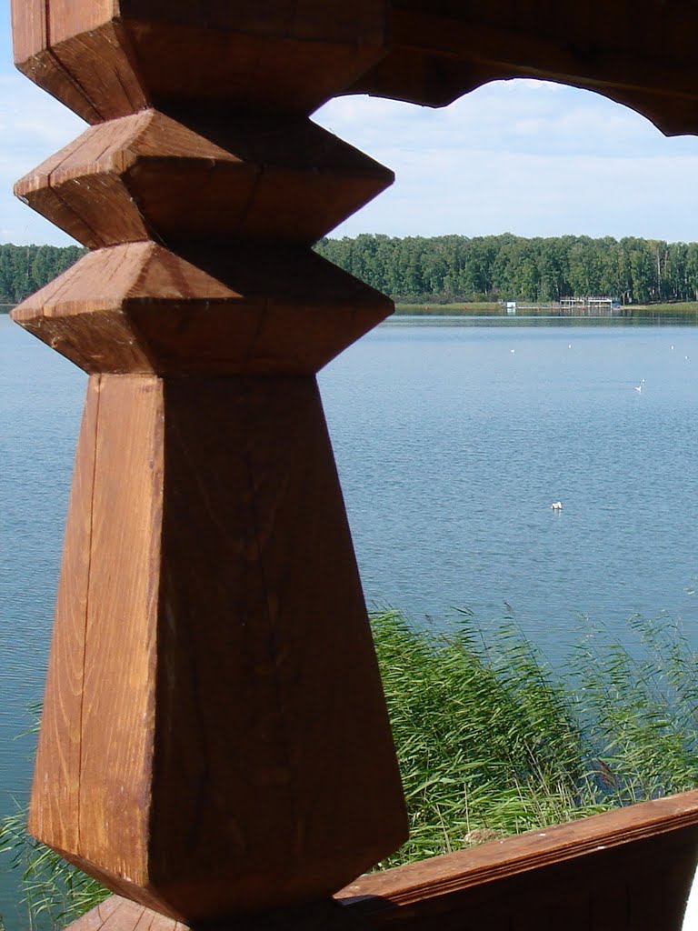 Belvedere over lake, Увельский