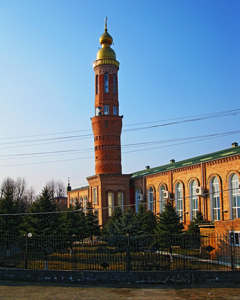 minaret of the main mosque in Nazran, Назрань