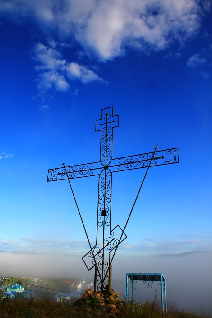 Крест на горе Майка. г.Могоча, Могоча