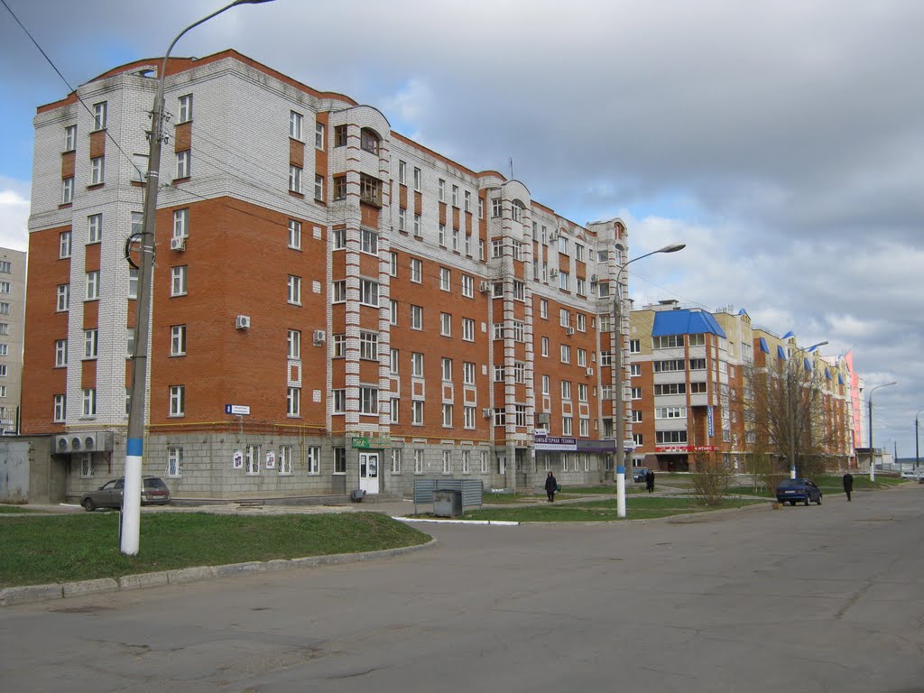 Дом №8 по улице Винокурова  /  House №8 on the Vinokurov street, Новочебоксарск