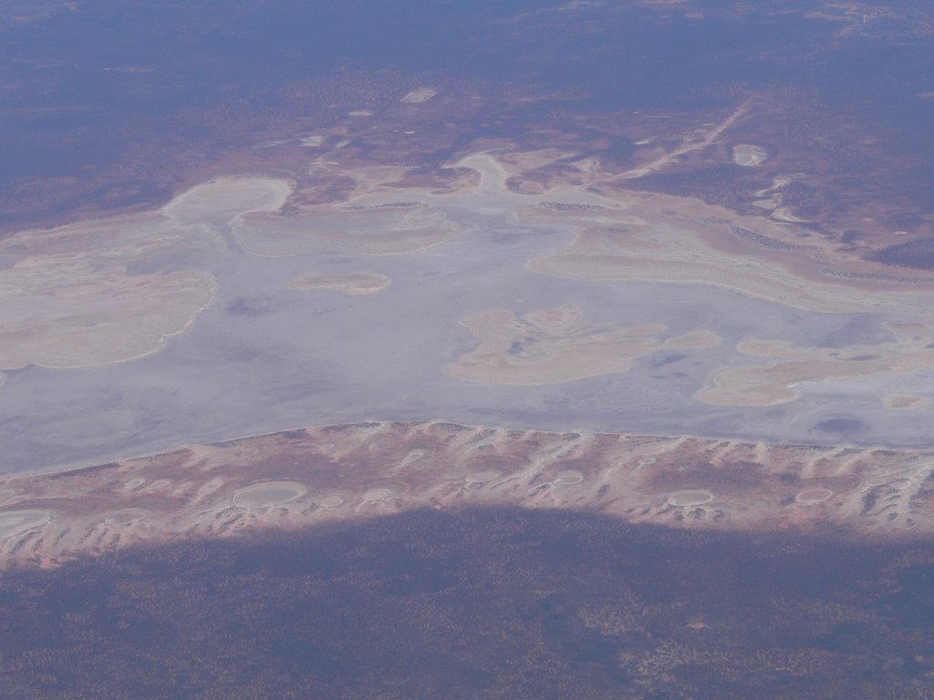 Lake Carnege From The Air, Гералдтон