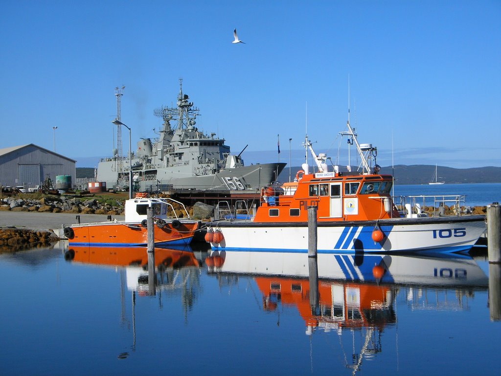 Reflection of the Pilot Boat. "The George Vancouver", Олбани