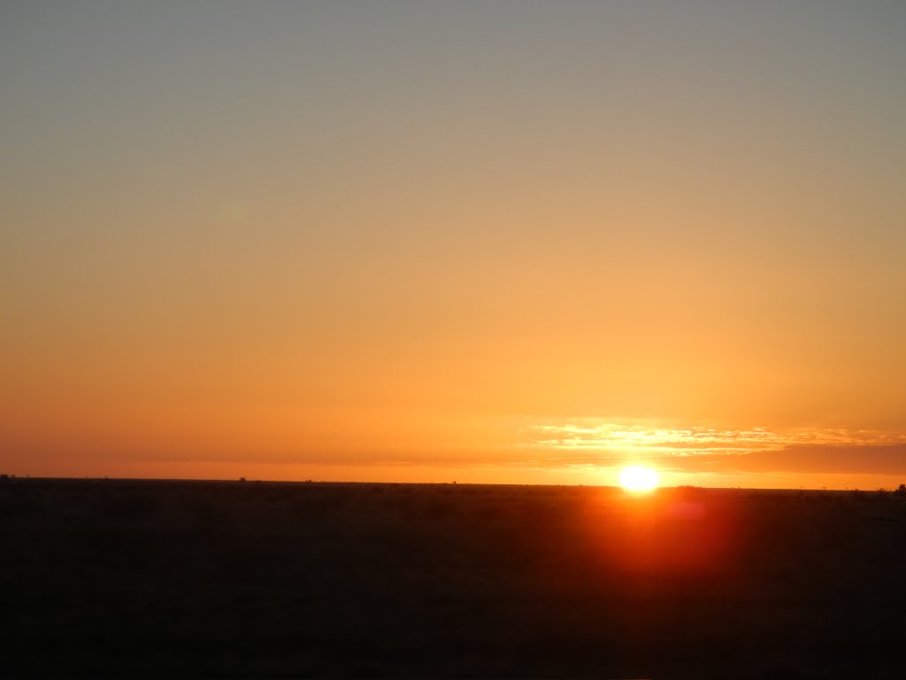 Sunrise on the Landsborough Highway, Калундра