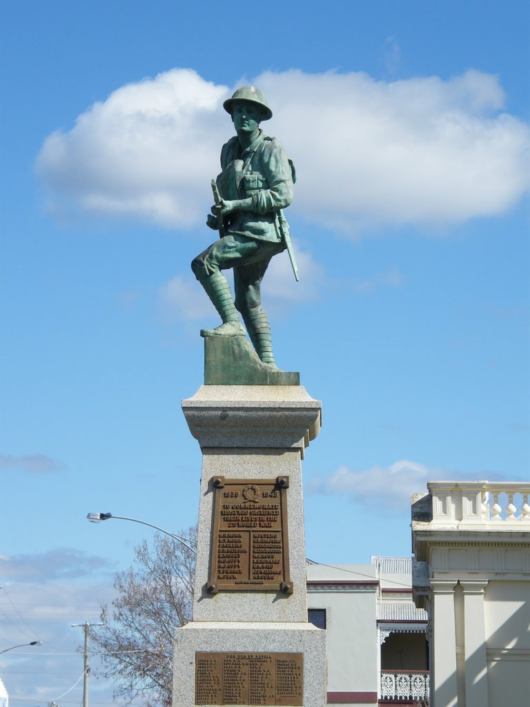 War Memorial - Maryborough, Мариборо