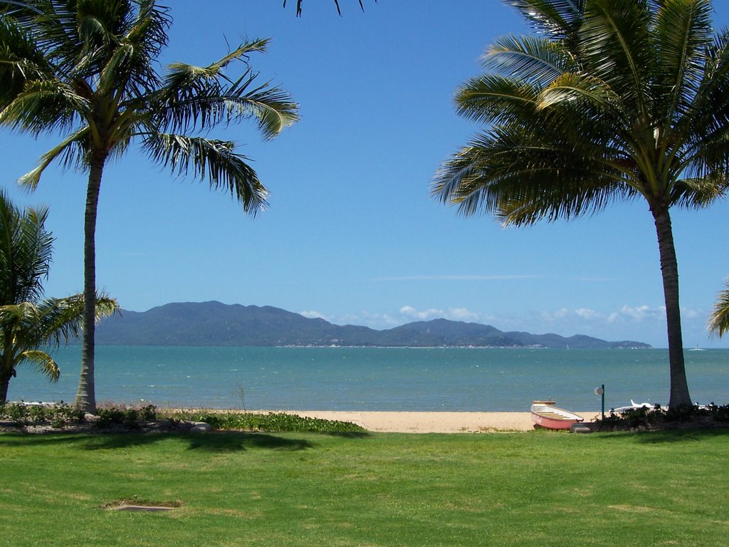 Magnetic Island From The Strand, Таунсвилл