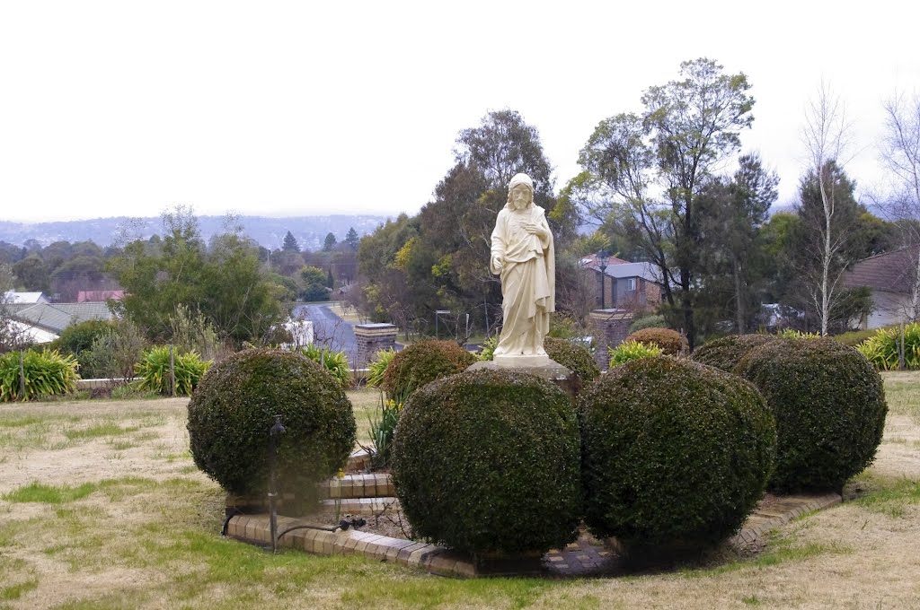 Jesus: just what you want in your front yard!, Армидейл