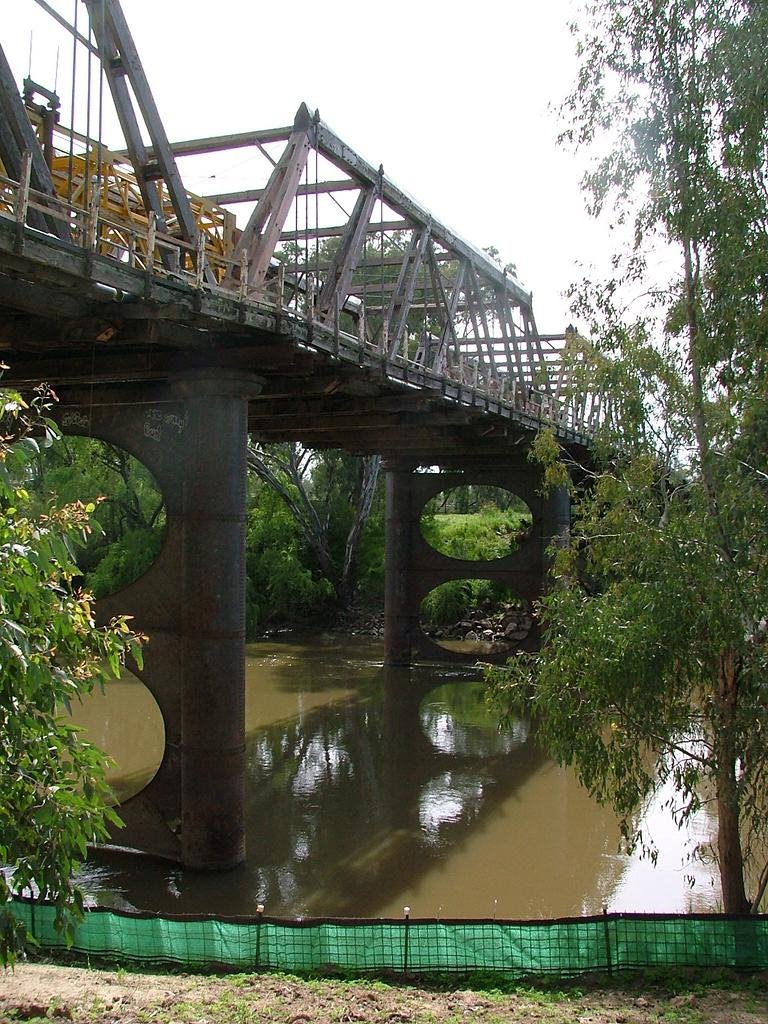 Hampden Bridge over Murrumbidgee River, Wagga Wagga NSW, Вагга-Вагга