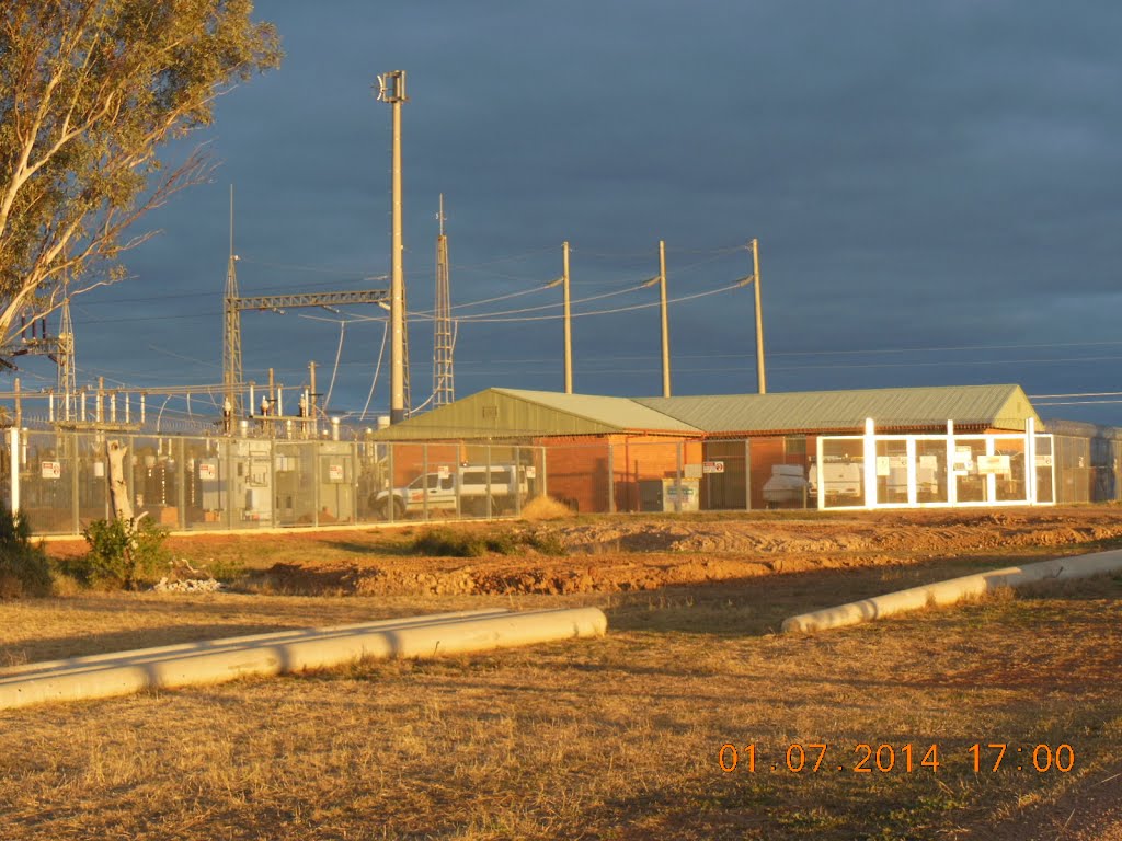 Nyngan - Electrical Substation - 2014-07-01, Гоулбурн