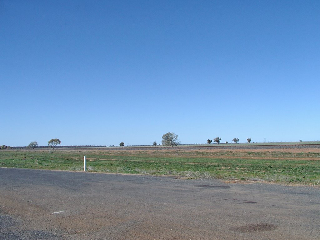 Western Plains Mitchell Highway near Mullengudgery, Куэнбиан