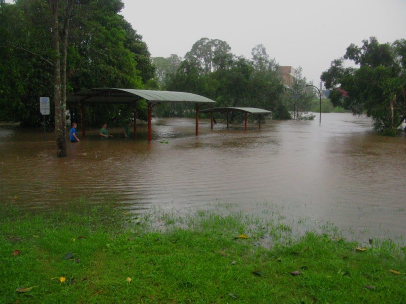 Flood water, Лисмор