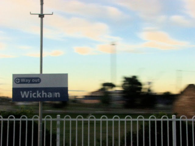 Passing through Wickham Station, Ньюкастл