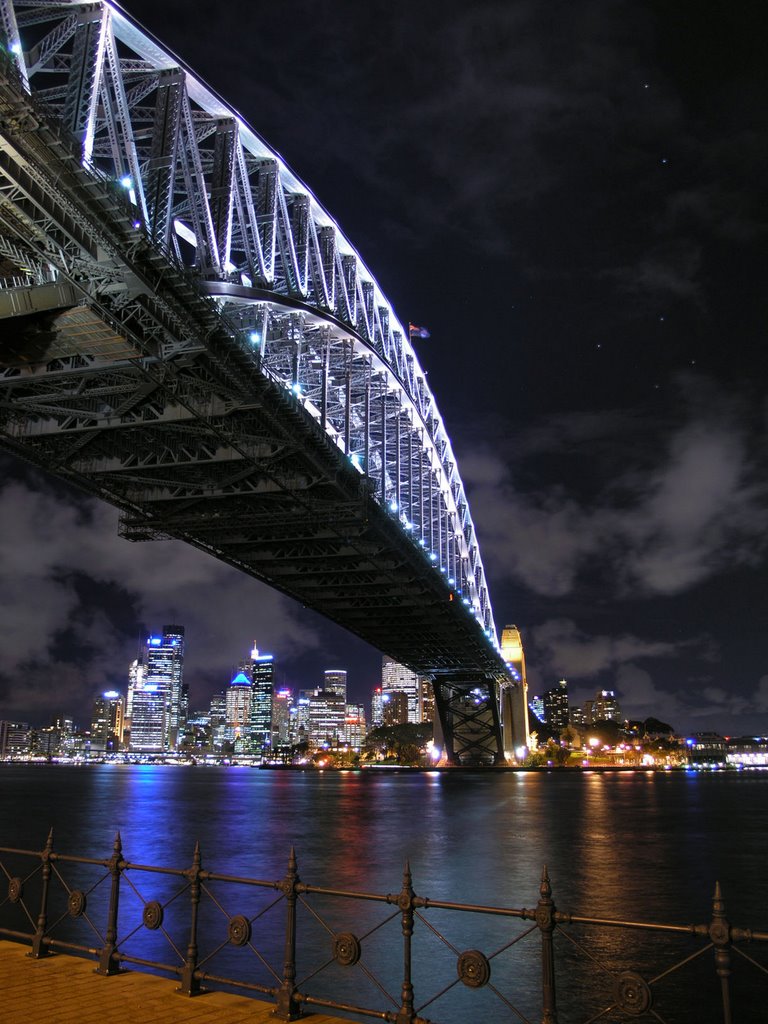 Harbour Bridge with Southern Cross ②, Сидней