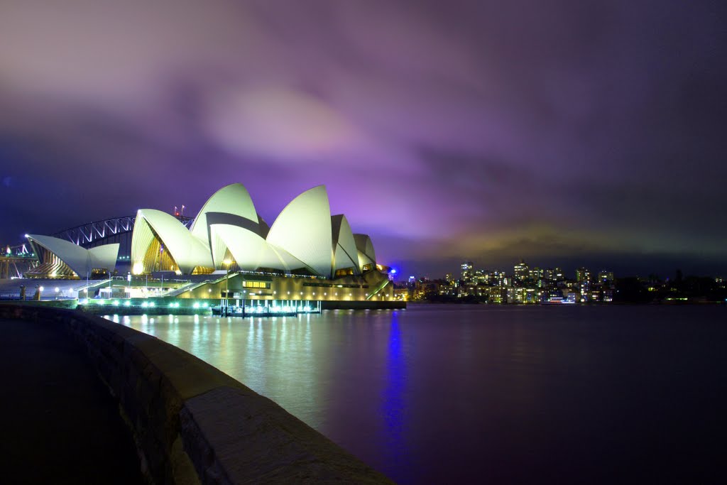 High resolution photograph of Sydney Opera house, Сидней
