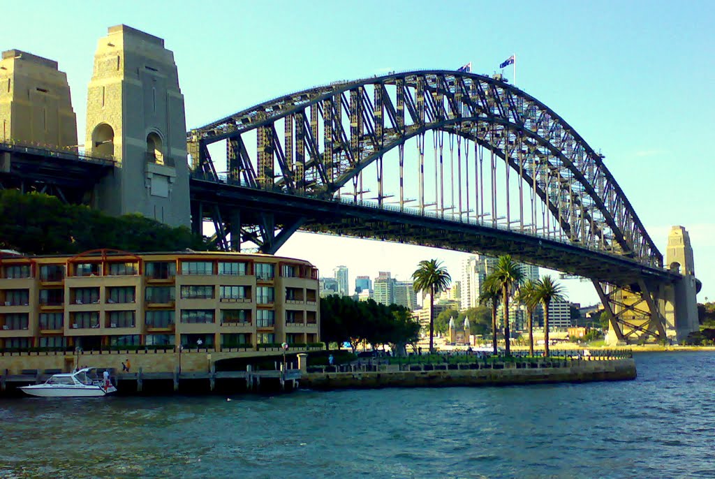The coat hanger Sydney, Сидней