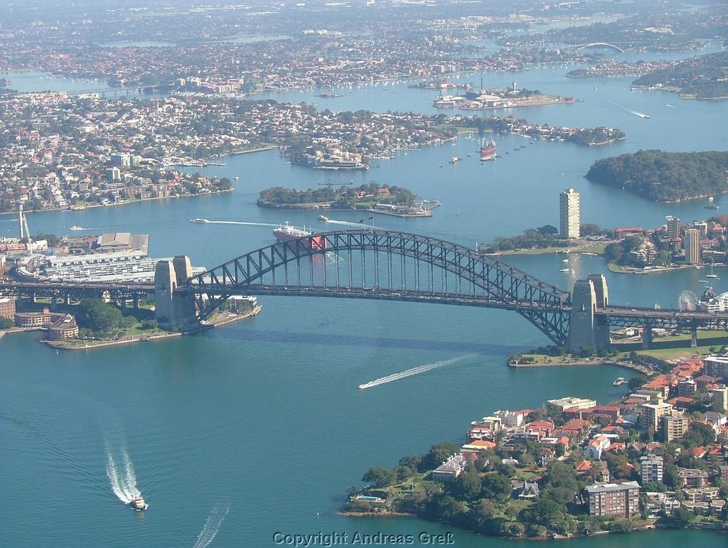 Harbour bridge from helicopter, Сидней