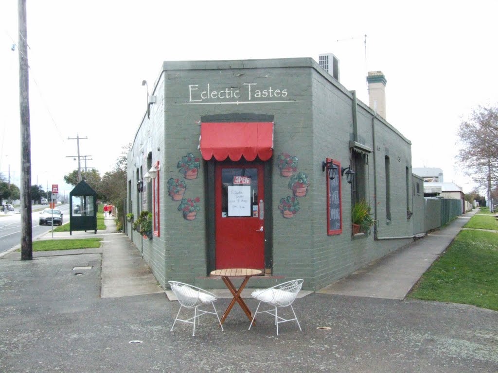 "Eclectic" Cafe, Lexton Street, Wendouree, Ballarat, Victoria, Балларат