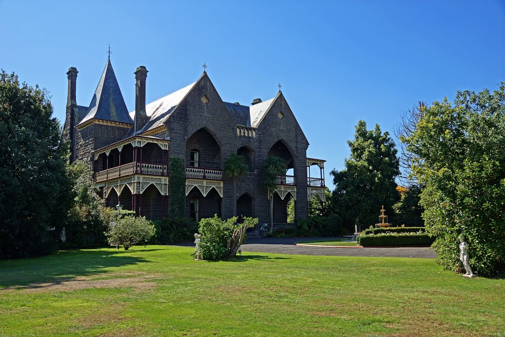Bishops Palace (2013). Built in 1877 to house Ballarats first bishop, Dr Michael OConnor. The builder, Joseph Reed, also built the State Library of Victoria and Melbournes Trades Hall., Балларат