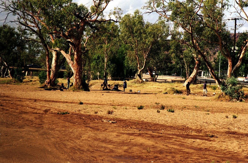 Todd River (1992). Named after Charles Todd, previously Postmaster General of South Australia, several of the locals actually live in the dry river bed, Алис Спрингс