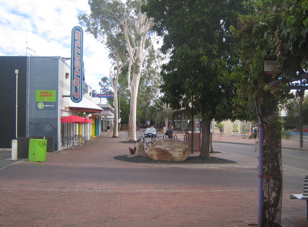 Alice Springs, cinema et police, Алис Спрингс