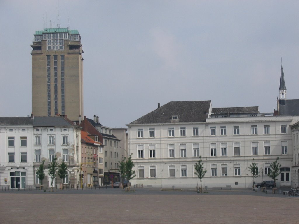 St Pieters plein, Boekentoren, Гент