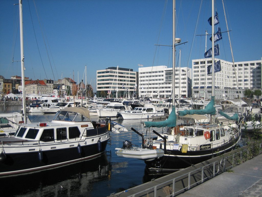 Willemdok Jachthaven van Antwerpen, Антверпен