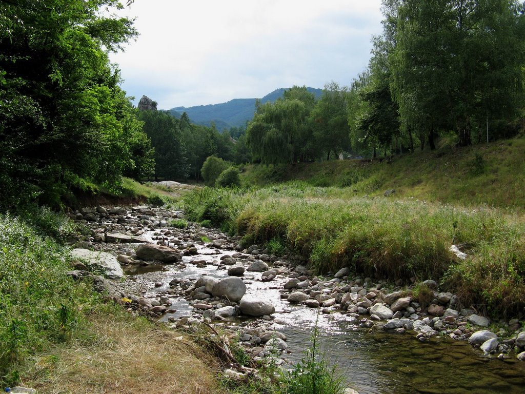 In defileul Vratsata - valea raului Leva, Враца